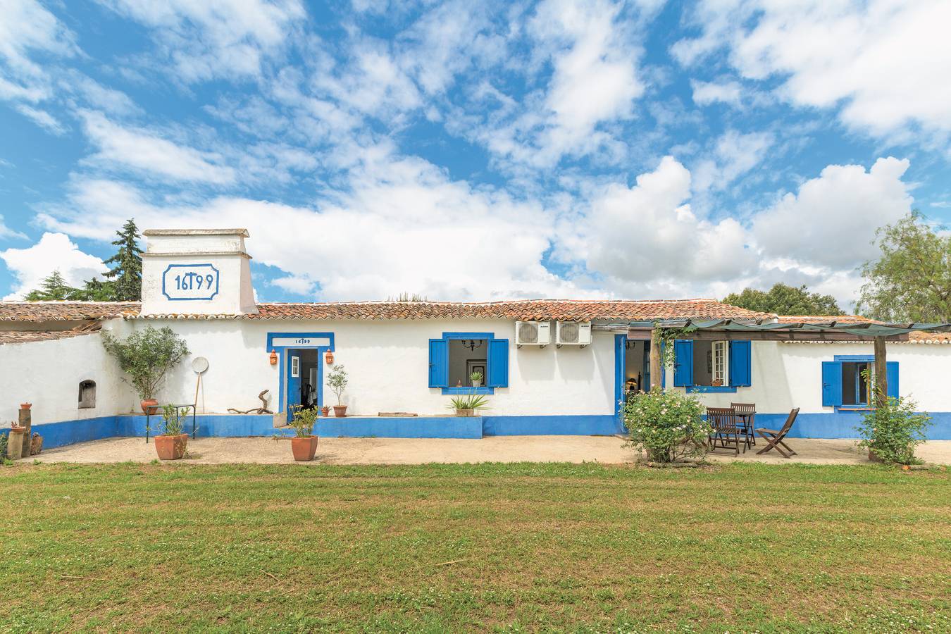 Casa Vacanze “Sesmarias Dos Nobres“ con piscina privata, bar sulla terrazza e laghi in Azinheira dos Barros, Alentejo Litoral