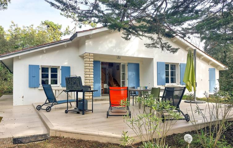 Location de vacances pour 7 personnes, avec jardin et terrasse, animaux acceptés dans Plage des Huttes