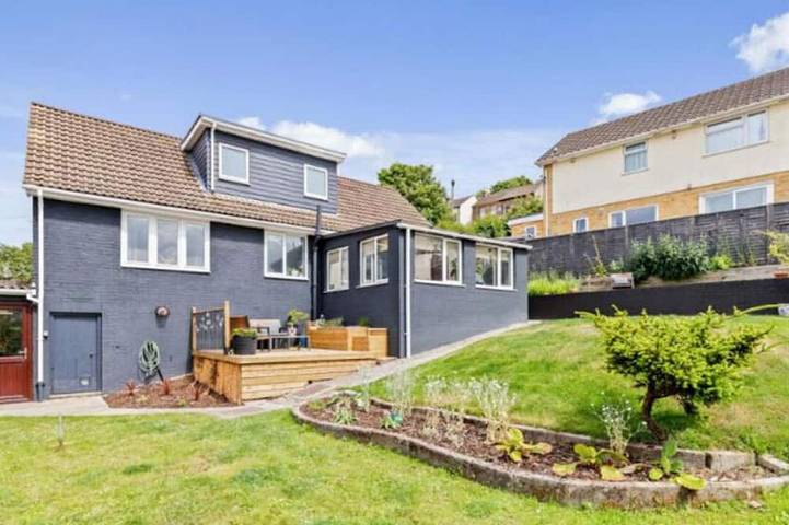 Holiday rental for 8 people, with hot tub and garden as well as terrace in Dover