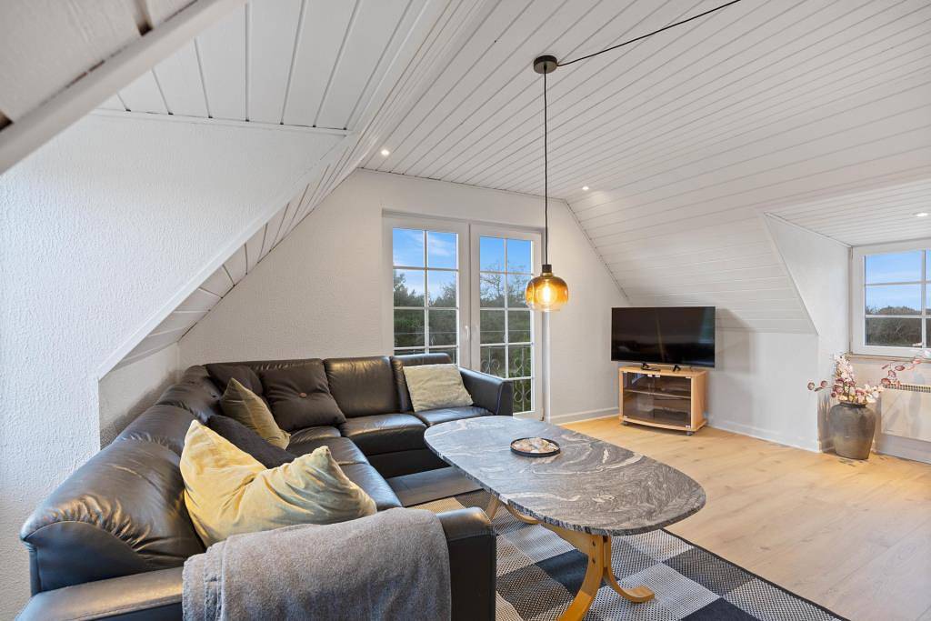 Reetdachhaus mit Pool, Whirlpool und Sauna in Blavand, Varde