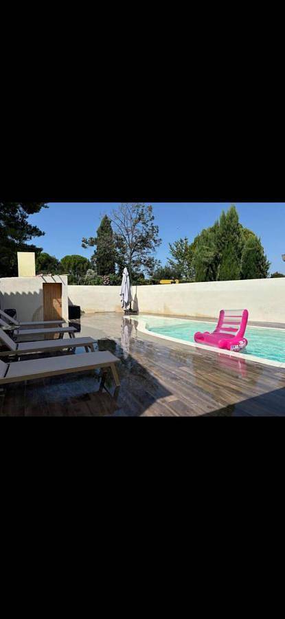 Chalet para 8 personas, con piscina y jardín además de jacuzzi y terraza - 1