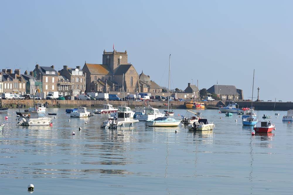 Hütte Val de Saire in der Nähe von Barfleur in Néville-sur-Mer, Vicq-sur-Mer