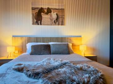 Location de vacances pour 10 personnes, avec vue et jardin à UR