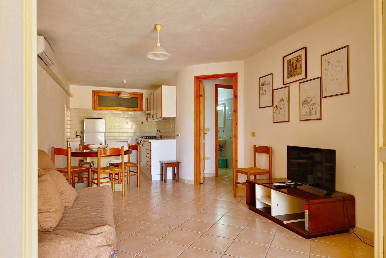 Appartamento intero, [Maison Bouganvillea] Appartamento a 150 metri dal mare  in Sas Linnas Siccas, Orosei