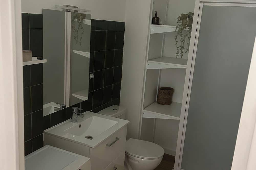 Entire apartment, L'appart de La Chapelle Tournonaise in Tournon-sur-Rhône, Tournon-sur-Rhône region