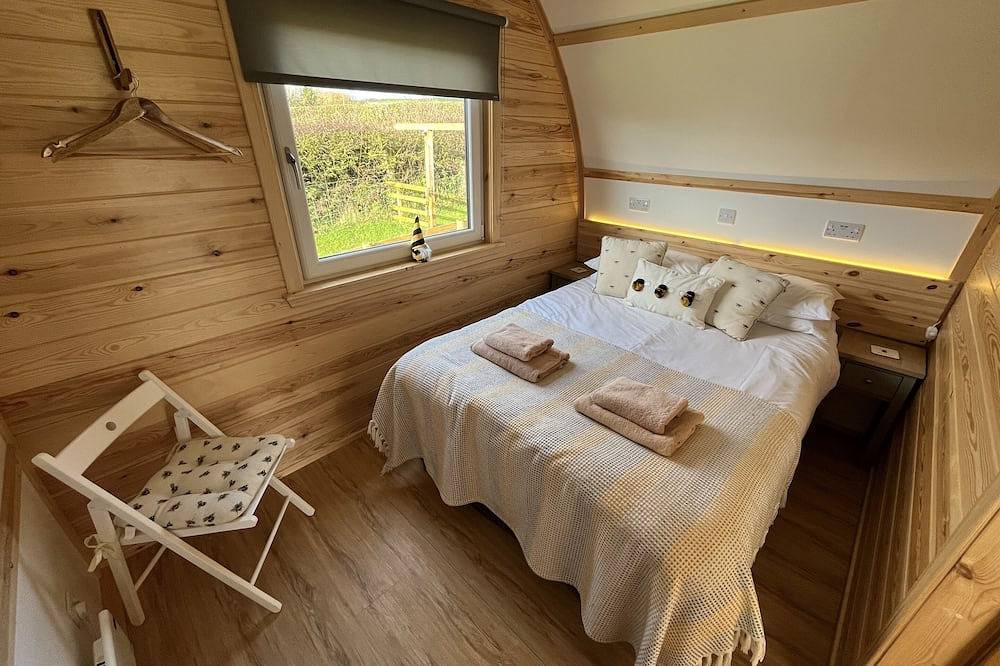 Luxury Cabin with Hot Tub in the Scottish Borders in Scottish Borders