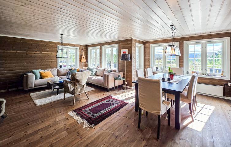 Ferienhaus für 8 Personen mit Terrasse in Flå