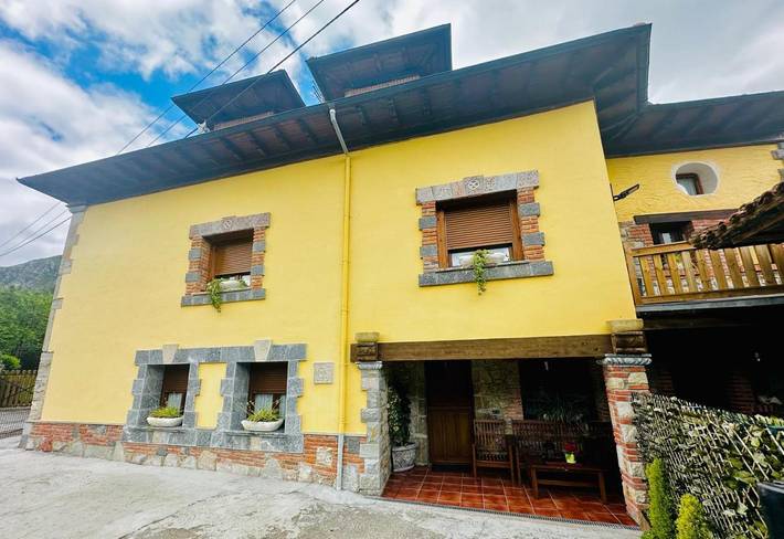 Casa rural para 3 personas, con vistas y jardín en Parres - 2