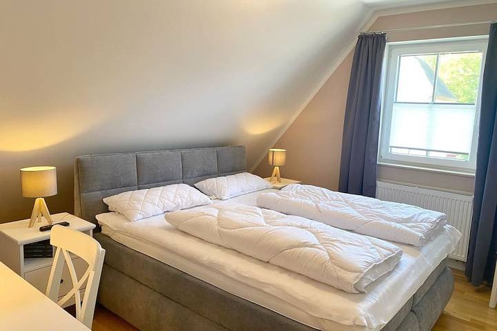 Ferienhaus für 6 Personen, mit Terrasse und Garten in Lohme - 2