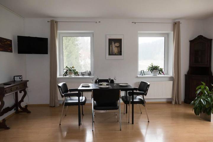 Ferienwohnung für 2 Personen, mit Balkon und Terrasse sowie Garten und Ausblick in Straß im Attergau - 3