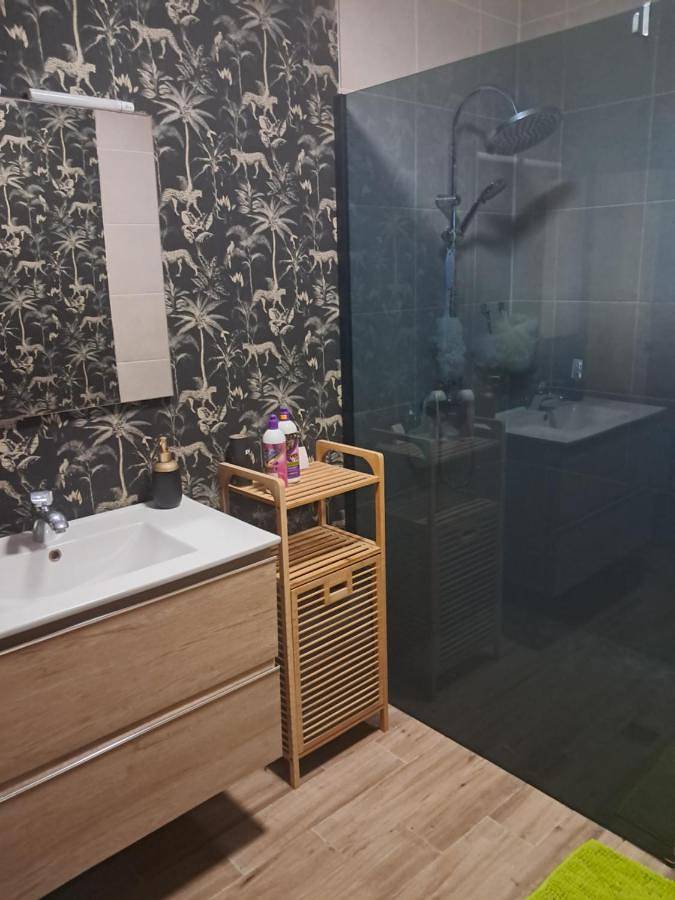 Location de vacances pour 6 personnes, avec vue ainsi que piscine et terrasse à Bras-Panon - 2