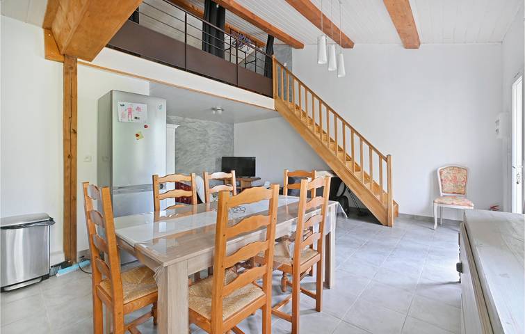 Ganze Ferienwohnung, Gemütliches 70sqm Apt: AC, Pool, WiFi, 2km nach Codognan in Codognan, Mittelmeerküste (Frankreich)