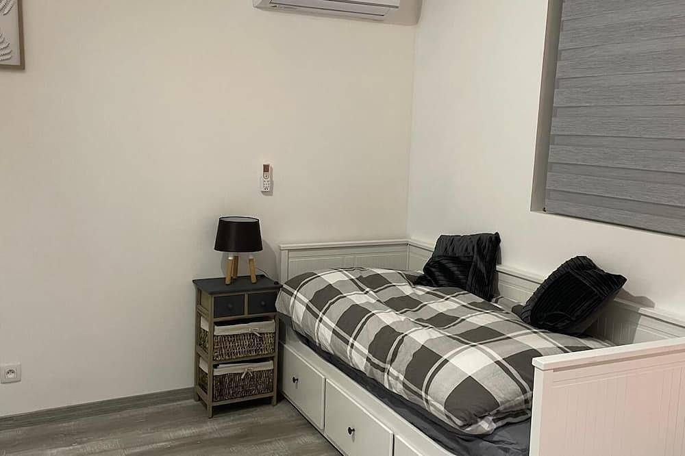 Ganze Wohnung, La maison Anaïa, Charming Studio near Apt, Ideal for Discovering the Luberon in Gargas, Regionaler Naturpark Luberon