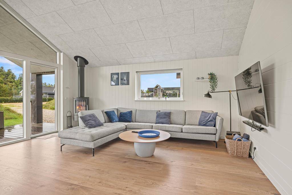 5-Sterne-Haus mit Poolbillard und Außenwhirlpool in Houstrup in Nørre Nebel, Varde