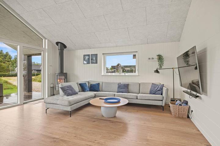 5-Sterne-Haus mit Poolbillard und Außenwhirlpool in Houstrup in Nørre Nebel, Varde