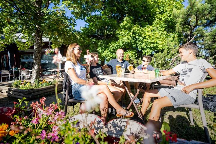 Hôtel pour 2 personnes, avec terrasse à Montricher-Albanne - 2