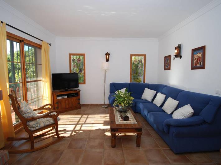 Chalet para 6 personas, con jardín y piscina, Se admiten mascotas en Axarquía