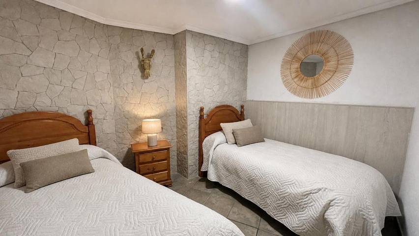Gîte pour 6 personnes, avec vue et balcon à Bogarra - 3