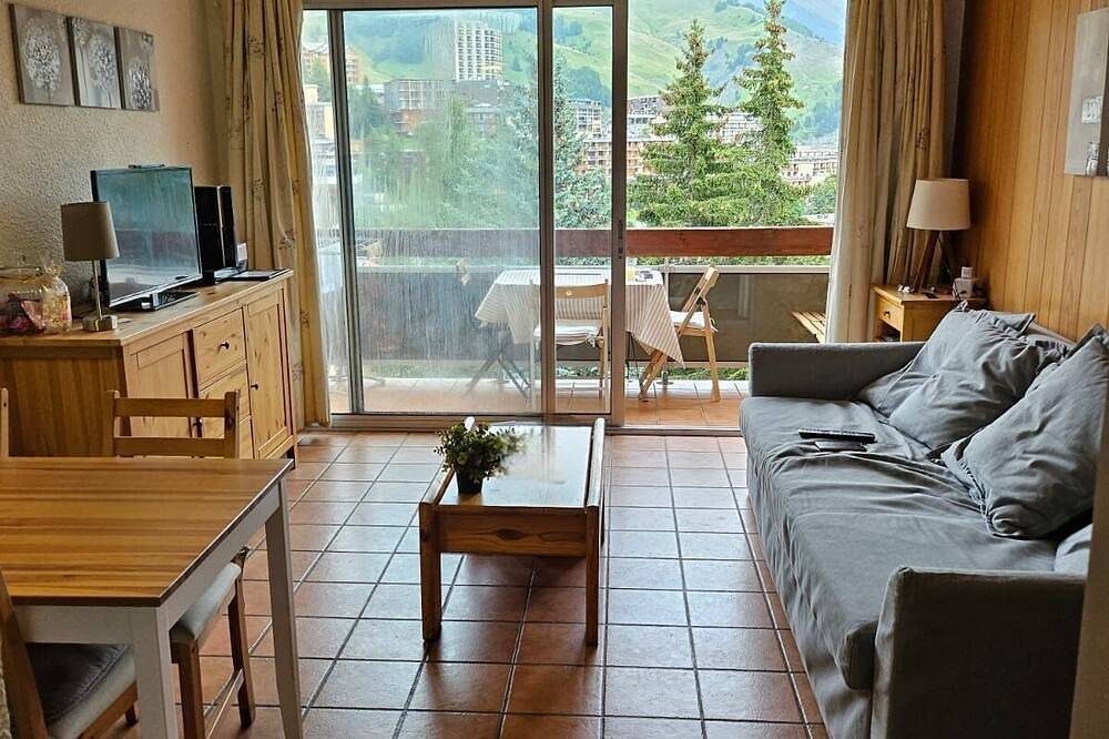Appartement entier, Cœur de station , grand studio 5 personnes au pied des piste vue panoramique, in Orcières, Parc national des Écrins