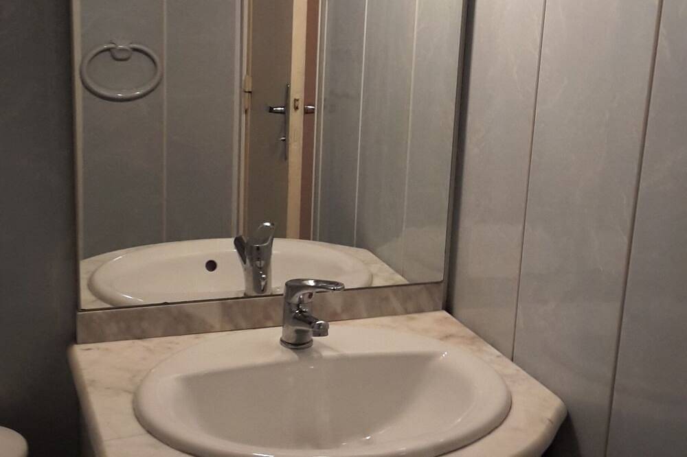 T1bis with parking in Tarbes, Hautes-Pyrénées