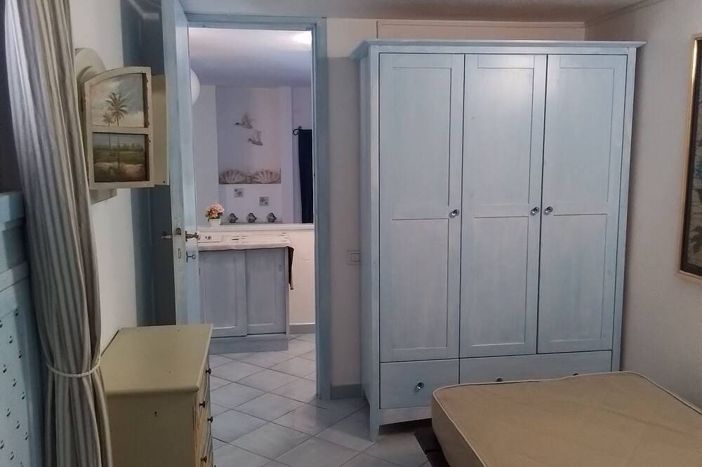 House in residence with swimming pool- 5 min from Campulongu beach in Villasimius, Cagliari Provinz