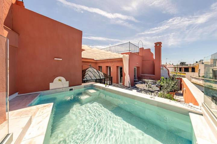 Casa para 14 personas, con piscina y balcón en Sevilla