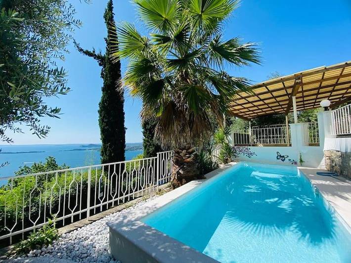 Villa für 7 Personen, mit Balkon und Seeblick sowie Pool und Ausblick in Gardone Riviera - 3
