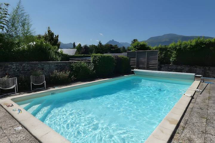 Location de vacances pour 8 personnes à Ayzac-Ost