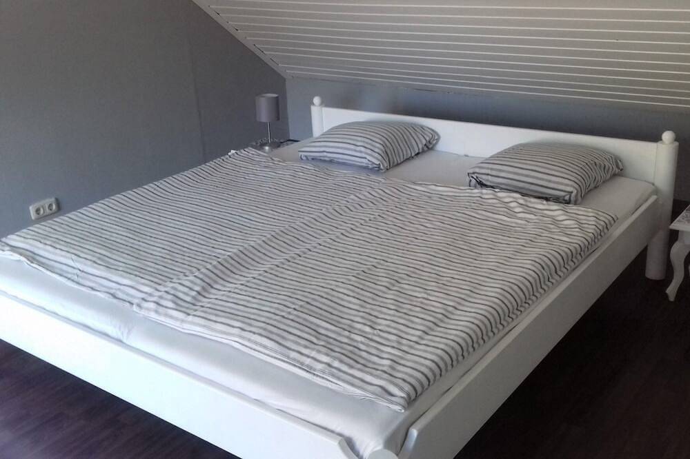 Ganze Wohnung, Ferienwohnung \"Ostseestrand\" in Stein bei Laboe in Wendtorfer Strand, Stein