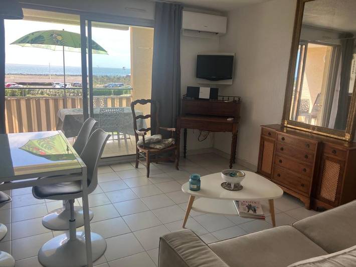 Ferienwohnung für 4 Personen, mit Pool und Terrasse sowie Ausblick