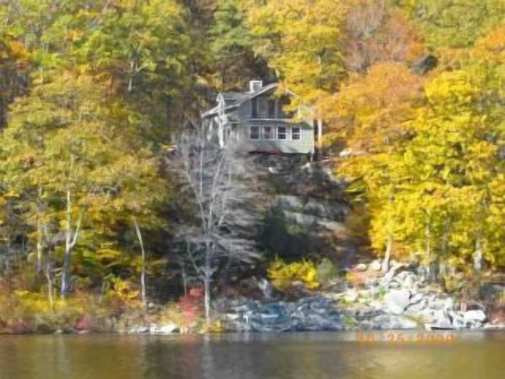 Cottage for 4 people, with balcony in Connecticut