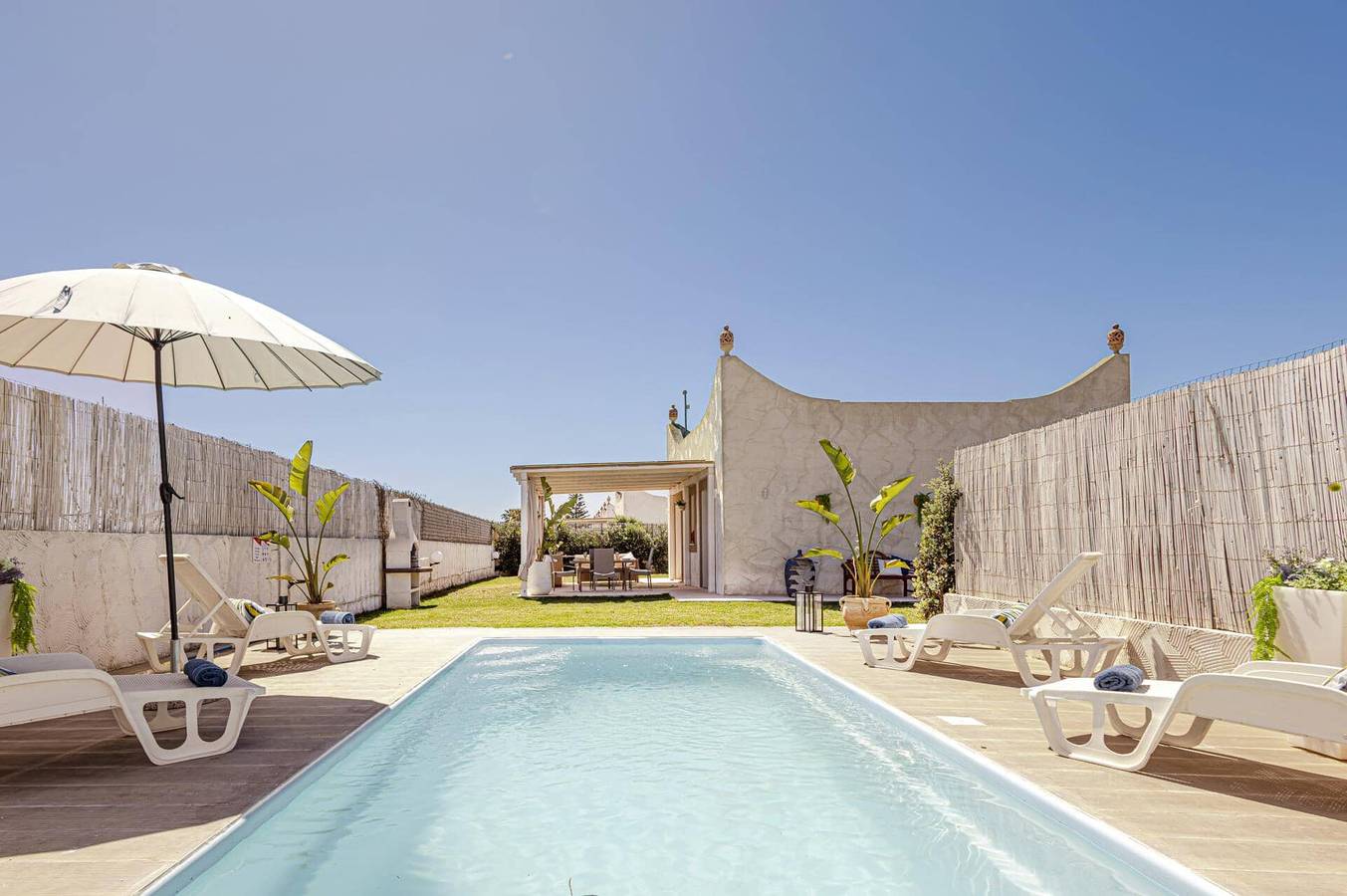 Villa Gialla by Villa Plus in Santa Maria del Focallo, Ispica