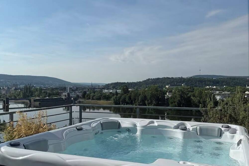Ganze Wohnung, Luxuriöse Penthouse Wohnung mit Moselblick in Metternich, Koblenz
