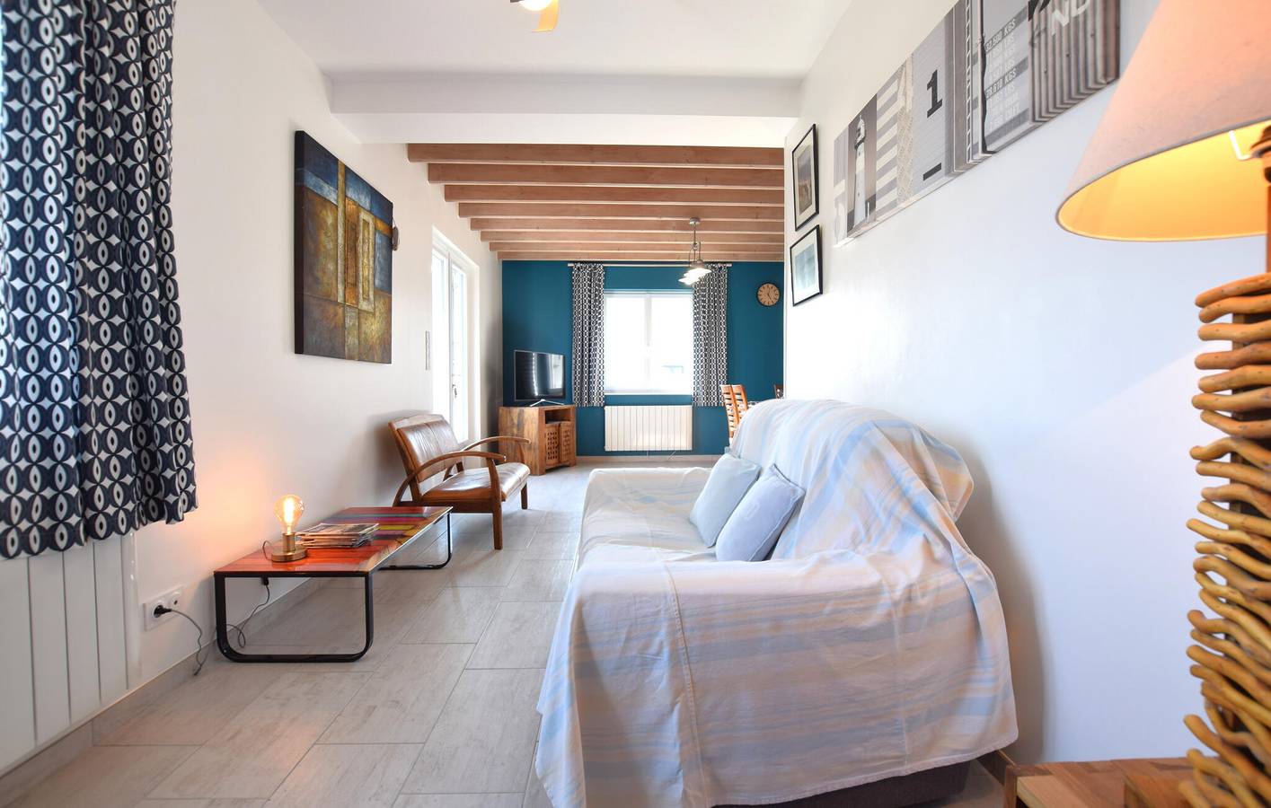 Appartement confortable de 110 m² avec jardin, Wi-Fi et accès à la plage à 500 mètres in Bretteville-sur-Ay, Région de Coutances