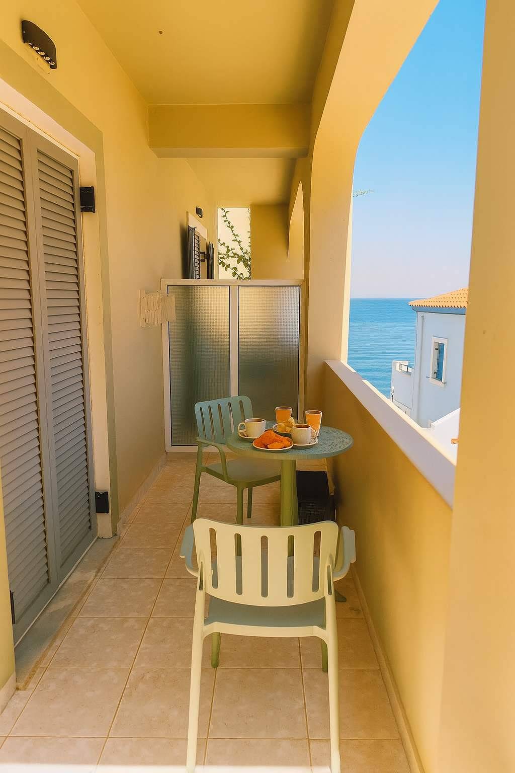 Geheel appartement, Beachfront Panorama Triple Room in Kythira in Agia Pelagia (Kythira), Kythira