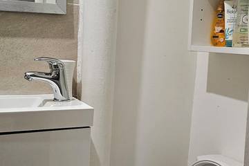 Appartement De Vacances pour 2 Personnes dans Versailles, Yvelines, Photo 3