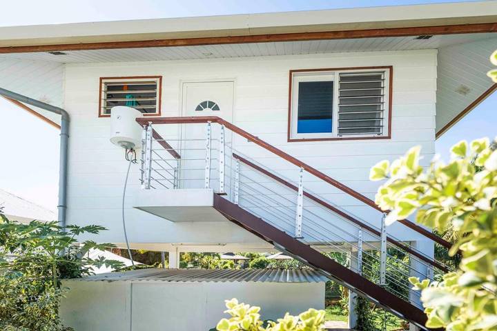 Maison d’hôte pour 2 personnes, avec jardin et vue ainsi que terrasse et vue sur le lac dans Ha'apiti - 4