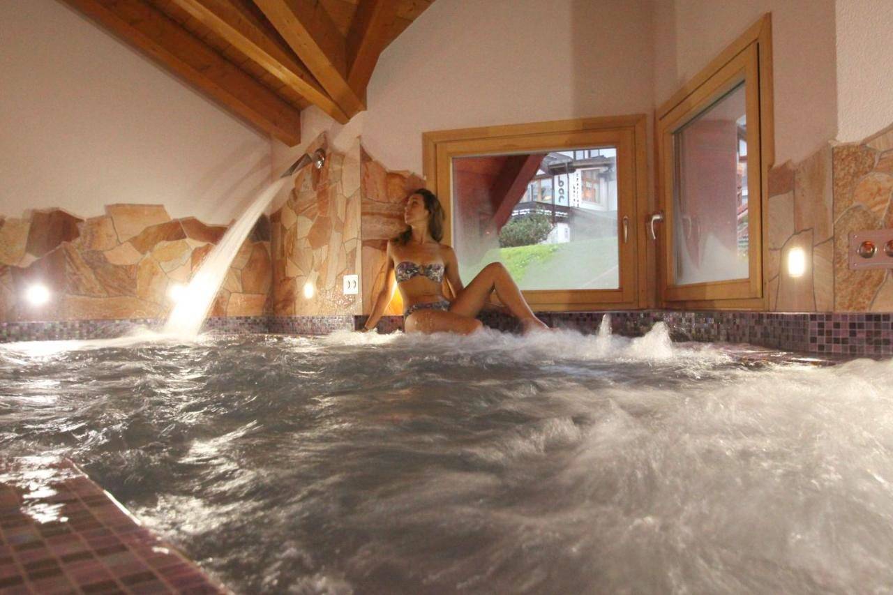 Hotel Residence Dahu in Passo Tonale, Vermiglio