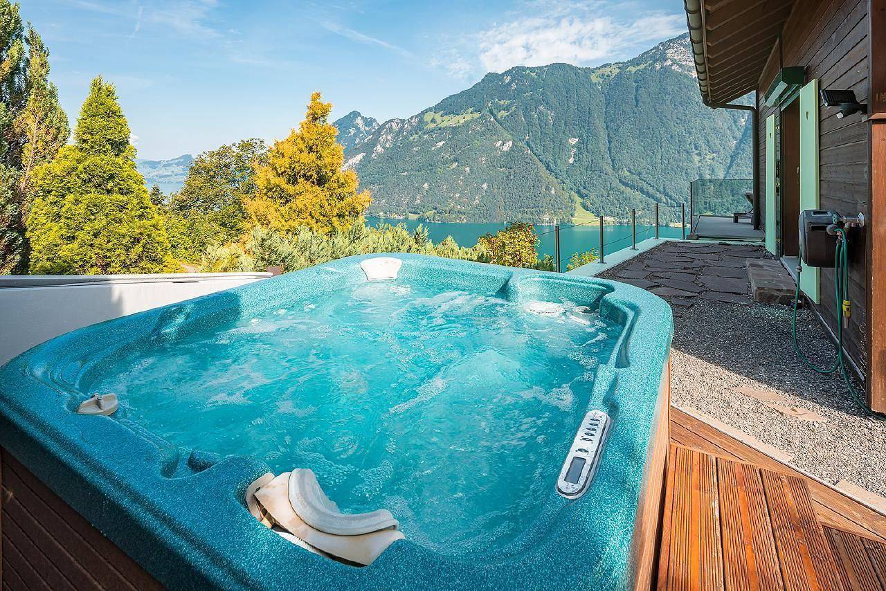 Beautiful luxury chalet with lake view in Seelisberg, Lago de los Cuatro Cantones