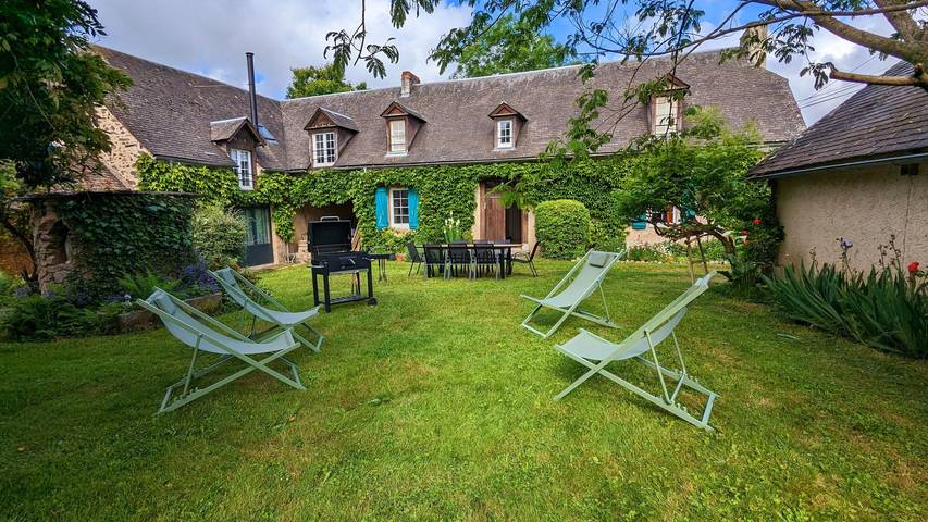 Gîte pour 6 personnes, avec jardin dans Loucrup