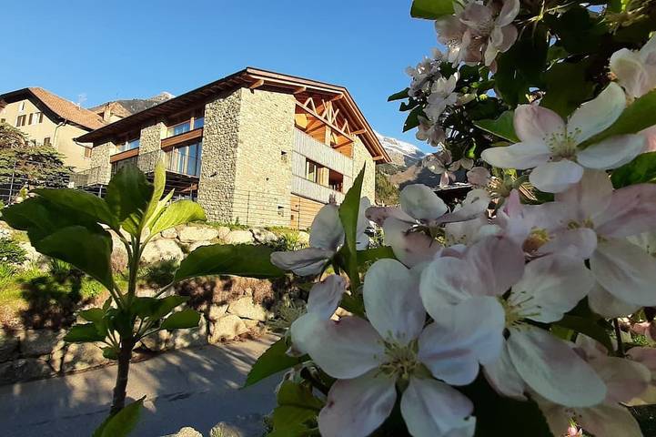 Ferienhaus für 6 Personen, mit Garten und Whirlpool sowie Balkon in Partschins
