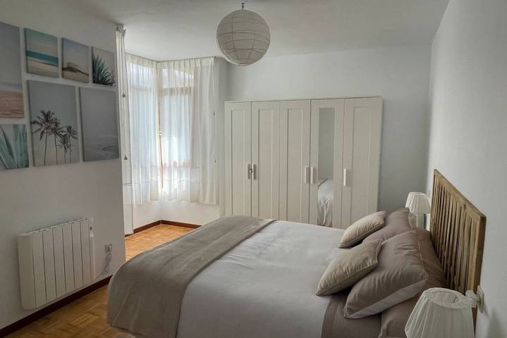 Appartement entier, Cozy Apartment with Wi-Fi Dishwasher & Washer/Dryer in Colombres, Ribadedeva