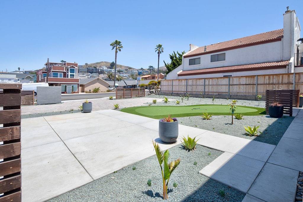 Brand new downstairs unit with downtown location in Cayucos, San Luis Obispo County