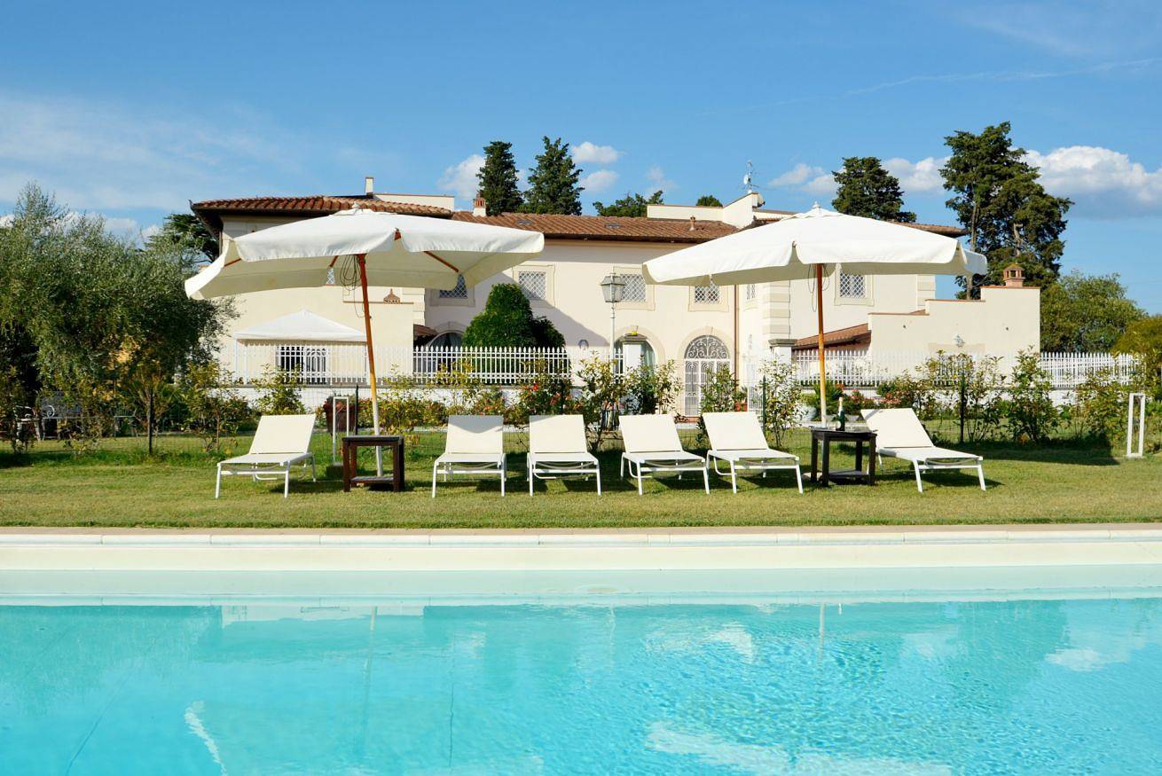 Villa Yvonne by Mmega in Signa, Provincia de Prato