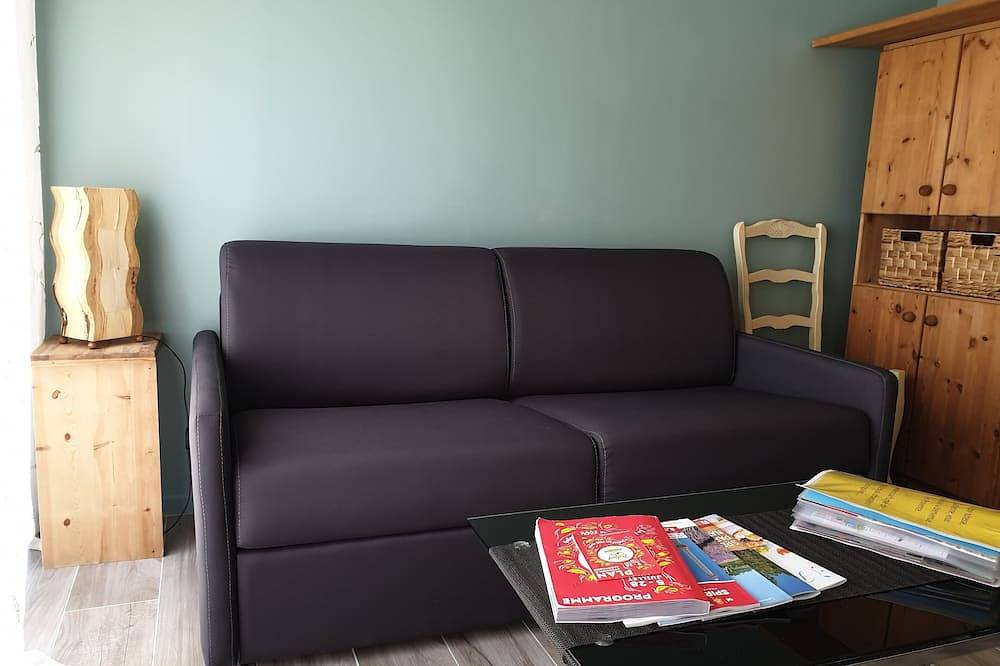 Entire apartment, Studio Esprit Vacances in Monteux, Vaucluse