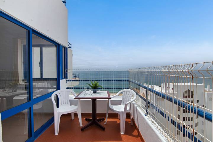 Apartment for 6 people, with Balcony in Quarteira