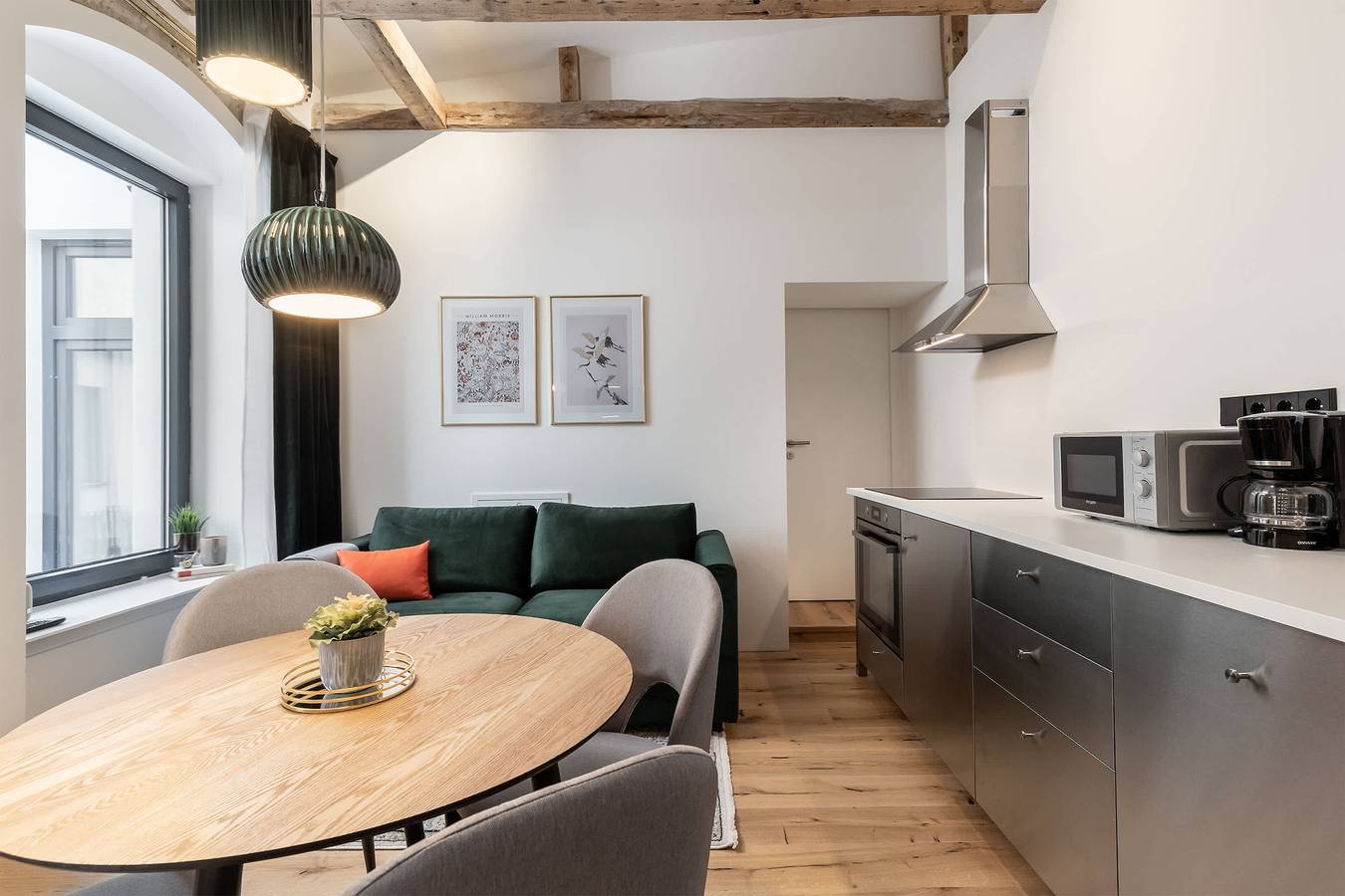Ganze Ferienwohnung, Brick & Beam Loft Duplex (30sqm) near Antonplatz in Weissensee (Berlin), Berlin
