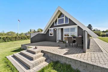 Ferienhaus für 6 Personen, mit Terrasse in Bønnerup Strand