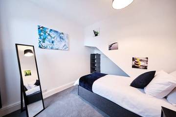 Glamping for 5 People in Birmingham, Birmingham Area, Photo 2