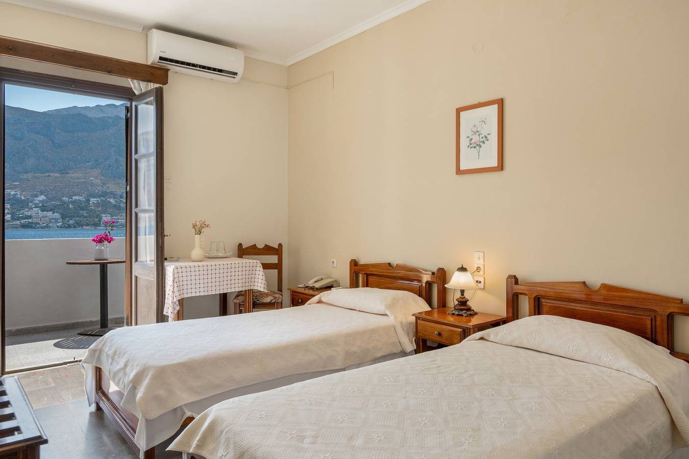 Bed and Breakfast 'Room No 5' with Sea View, Wi-Fi and Air Conditioning in Kalymnos